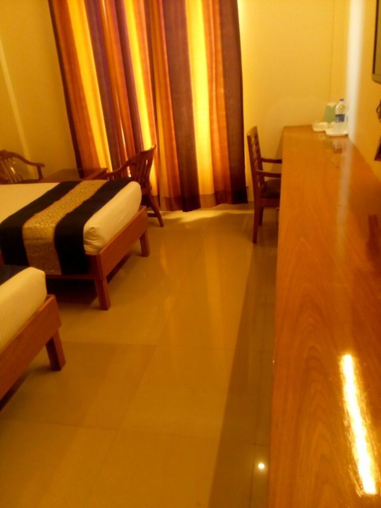 Red Carpet Hotels Noida Exterior photo