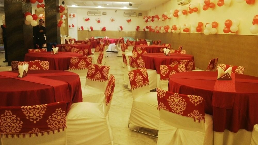 Red Carpet Hotels Noida Exterior photo